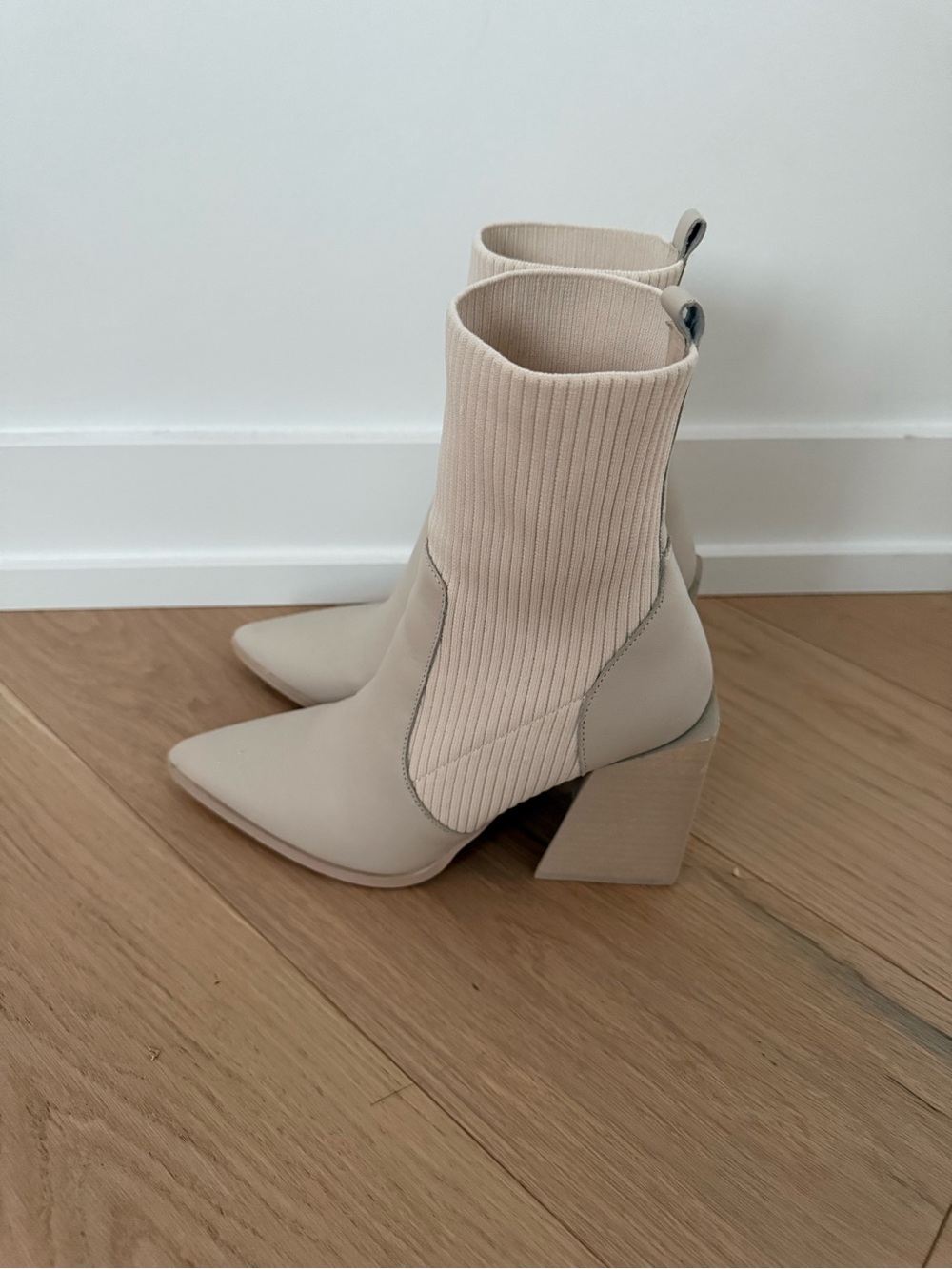 Steve Madden Sock Ankle Booties - Size 6 - Picture 4 of 6